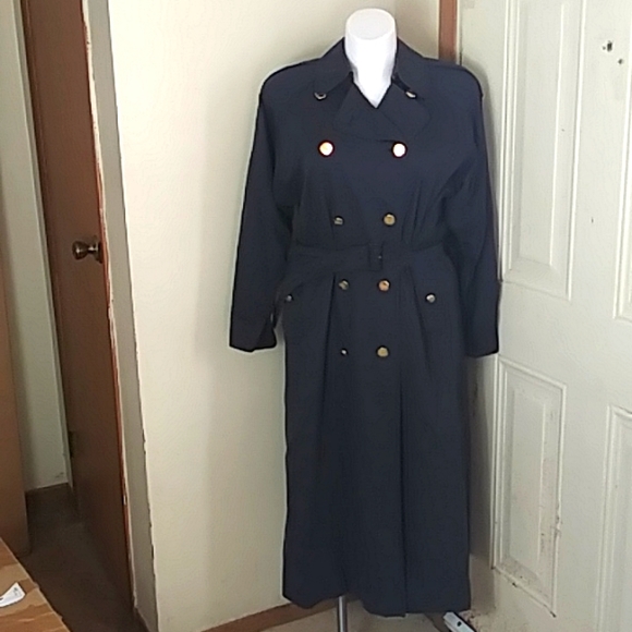 Burberry women extra long. Vintage-coat size 14 dark blue used
